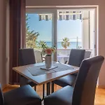Paradiso, No 1 아파트 *