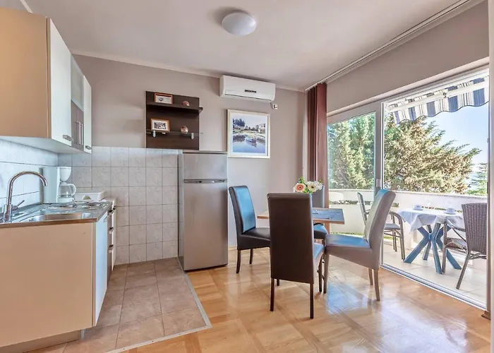 Paradiso, No 1 Apartament
