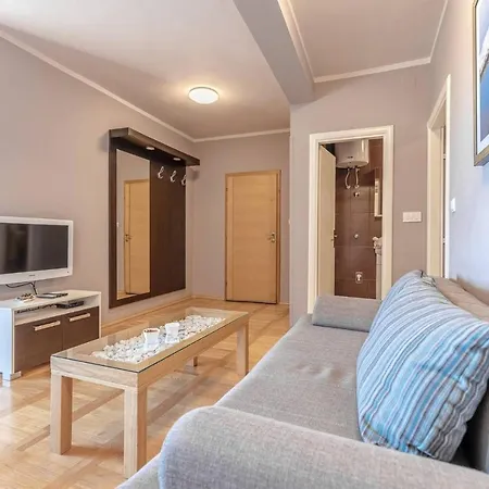 Apartament Paradiso, No 1 Vir